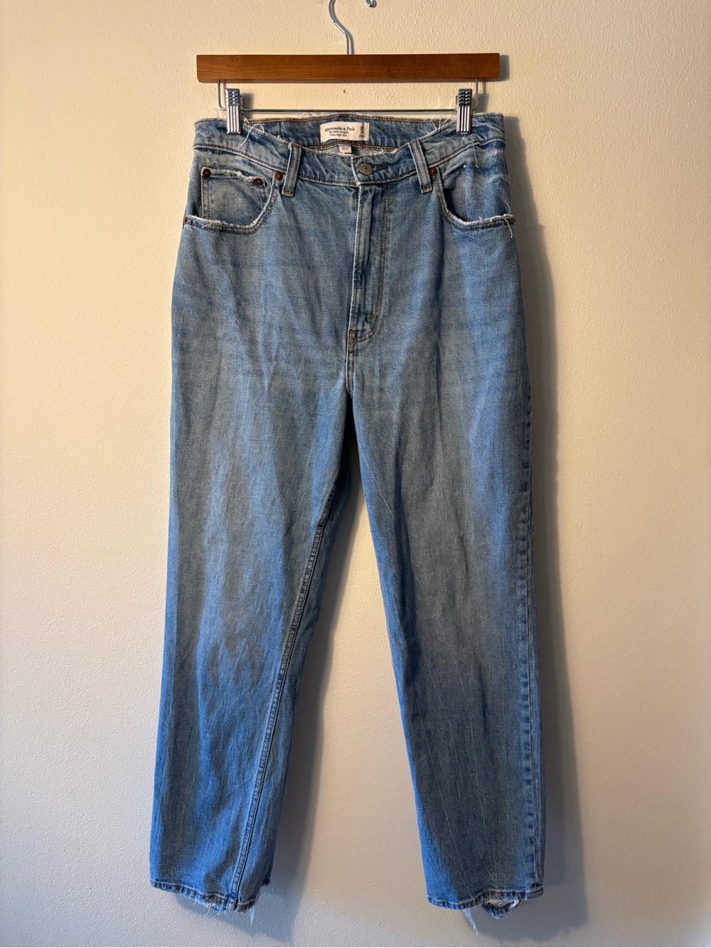 Abercrombie & Fitch Curve Love Ultra High Rise Ankle Straight Jeans 30 Long